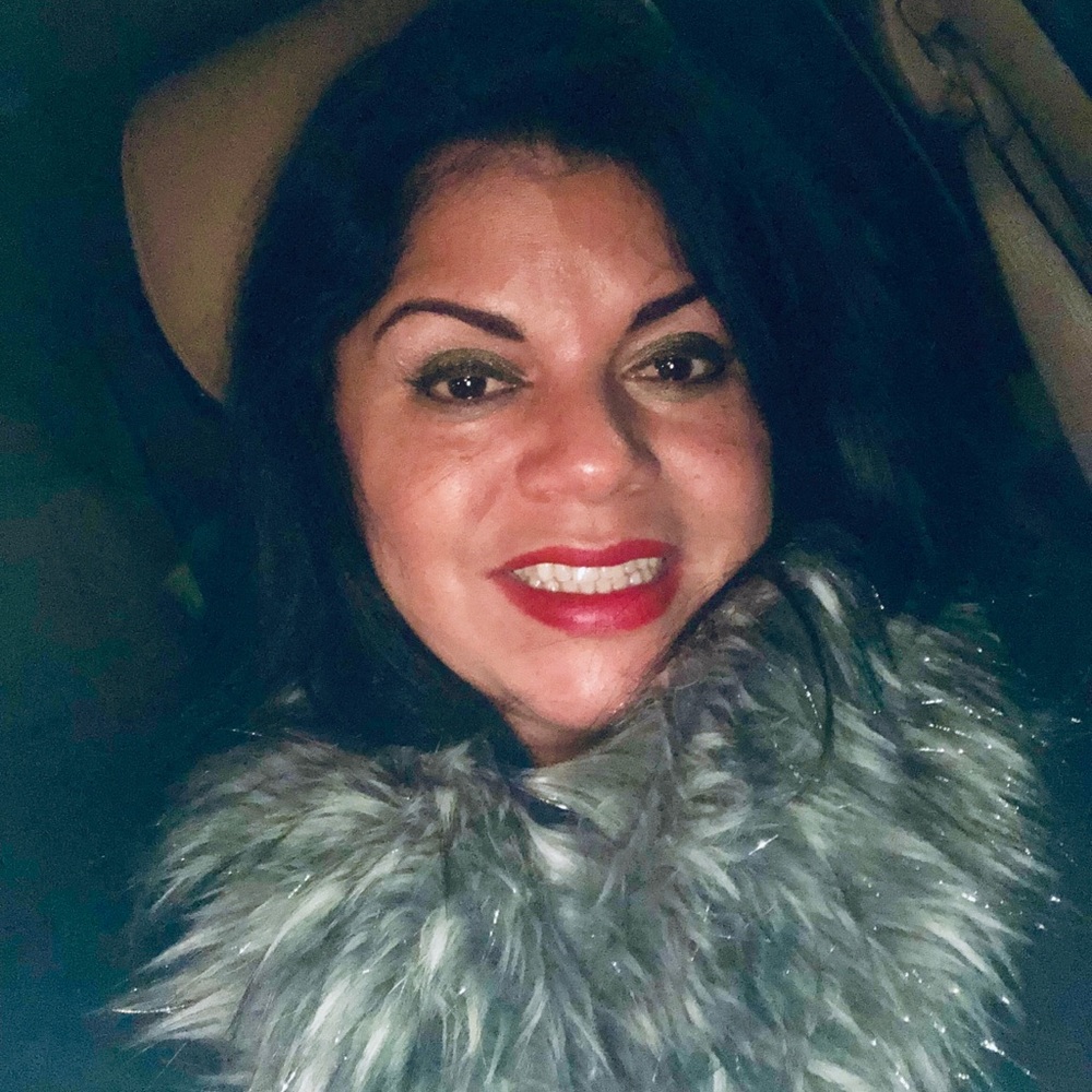 Meet your Posher, Sandra